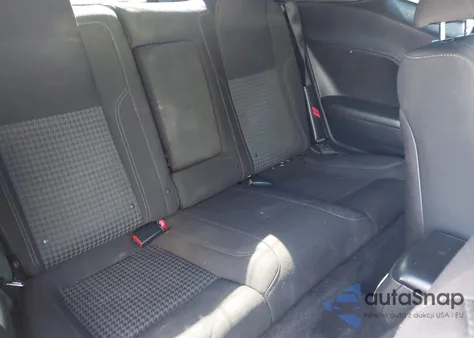 2017 Dodge Challenger Sxt z USA, uszkodzony, nr VIN 2C3CDZAG3HH531724